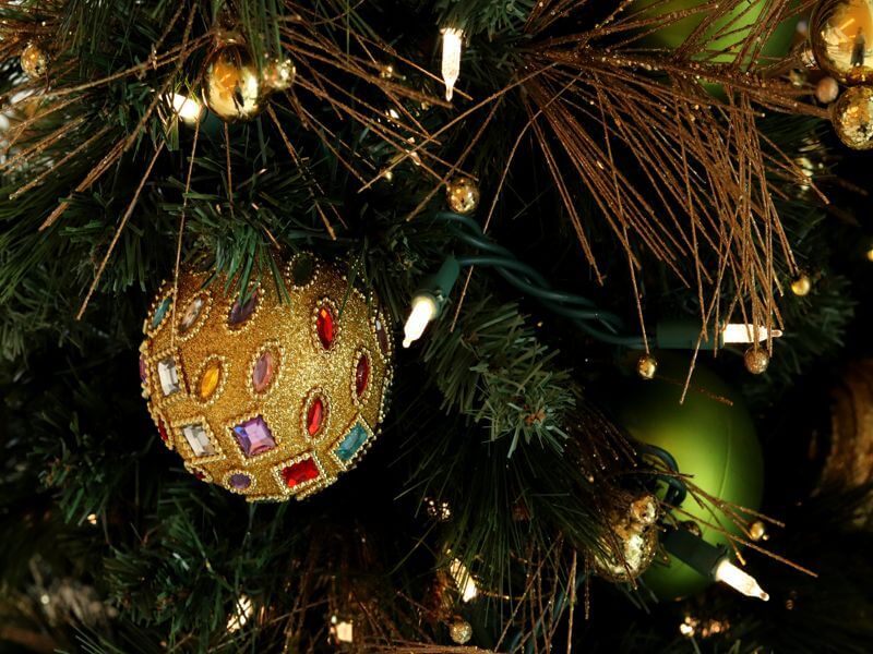 mouthblown-christmas-amber